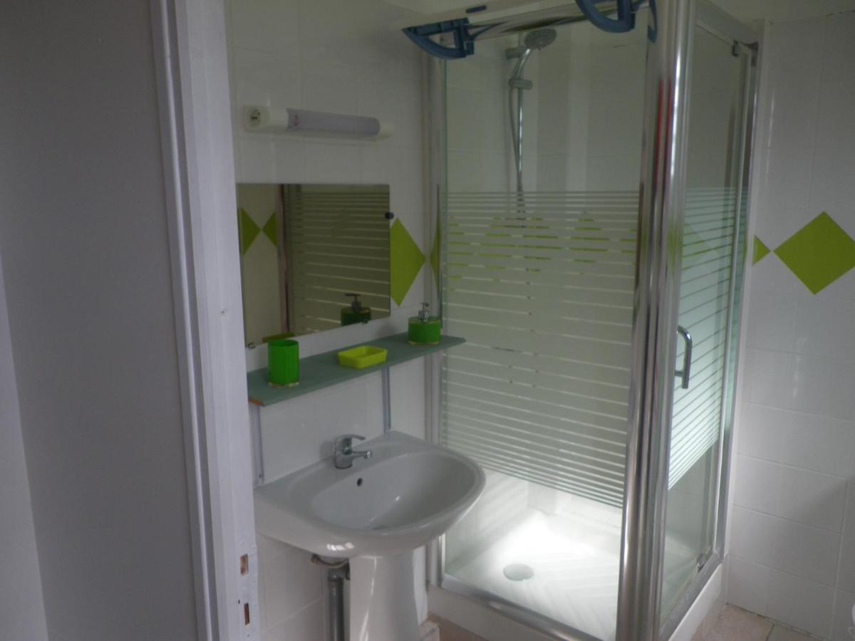 Grand-Bourg  Immeuble Nebot 아파트 외부 사진