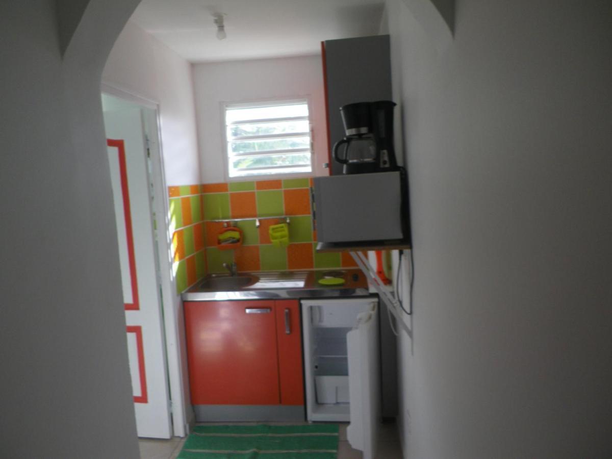 Grand-Bourg  Immeuble Nebot 아파트 외부 사진